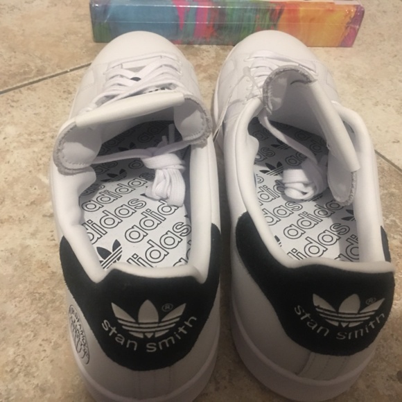 Stan Smiths - Picture 3 of 5